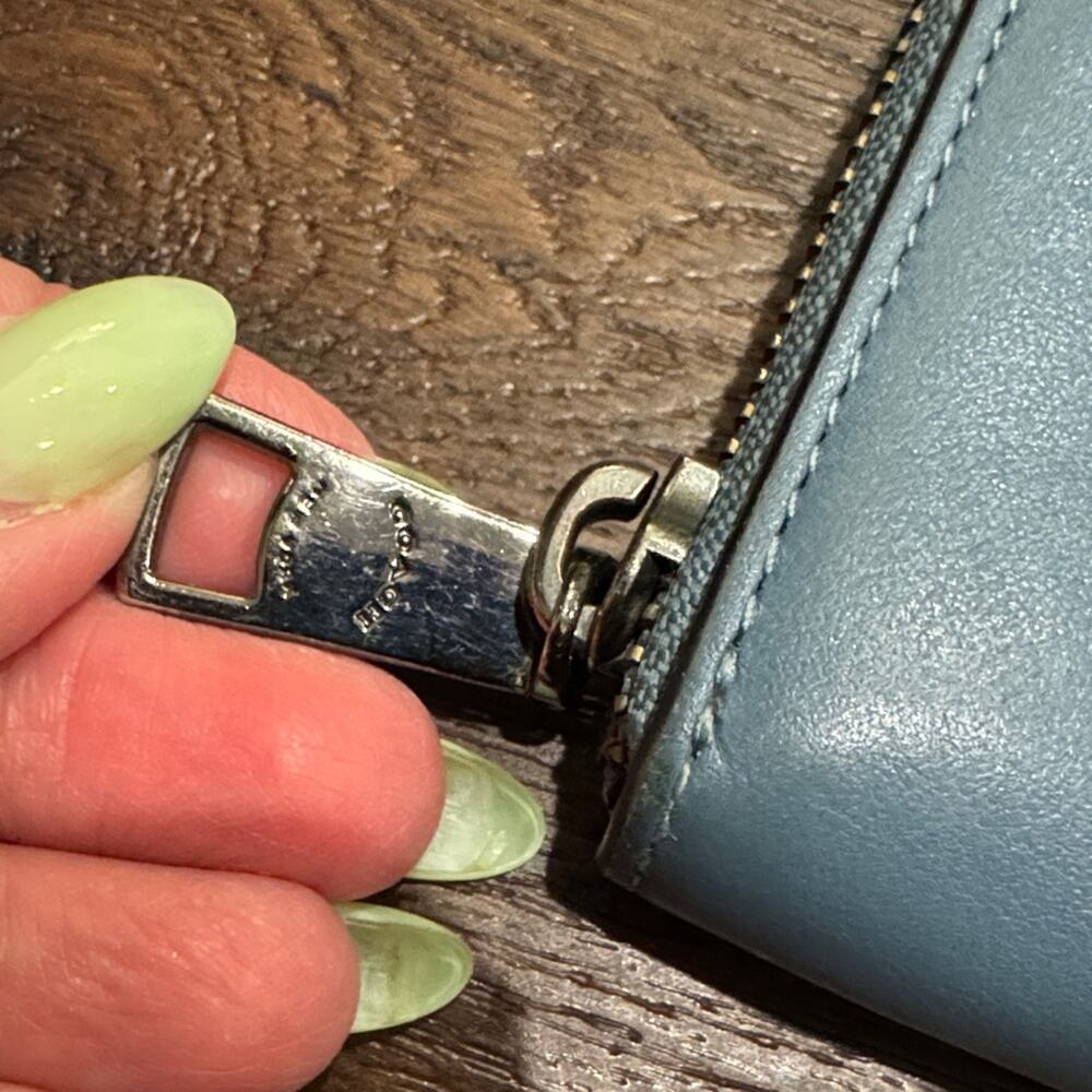 Coach Pre Owned Blue Leather Zip Wallet with Silver Logo few hairline marks. - Picture 3 of 12